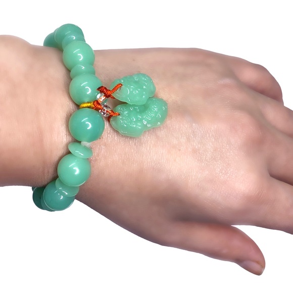 JADE bracelet Protection Necklace - Picture 1 of 4